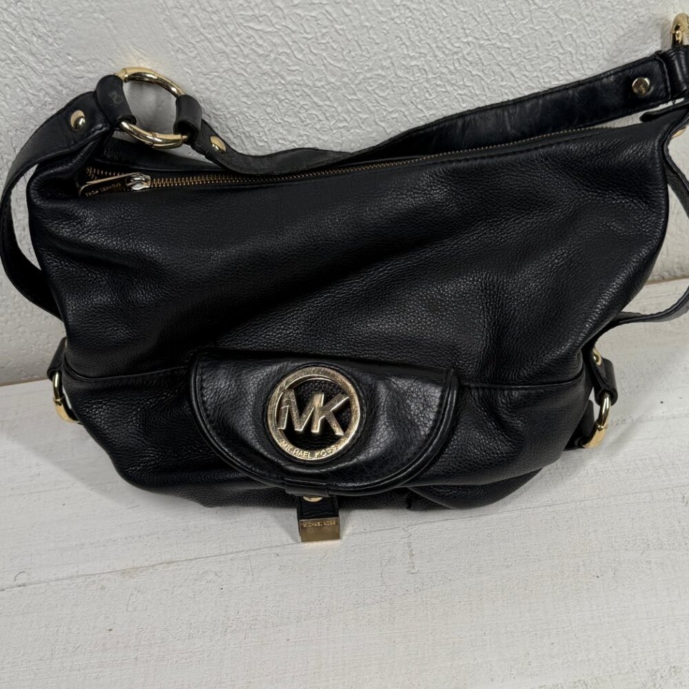 Michael Kors Black Leather Hobo Shoulder Bag Gold MK Logo Zip Top Medium - Picture 2 of 15